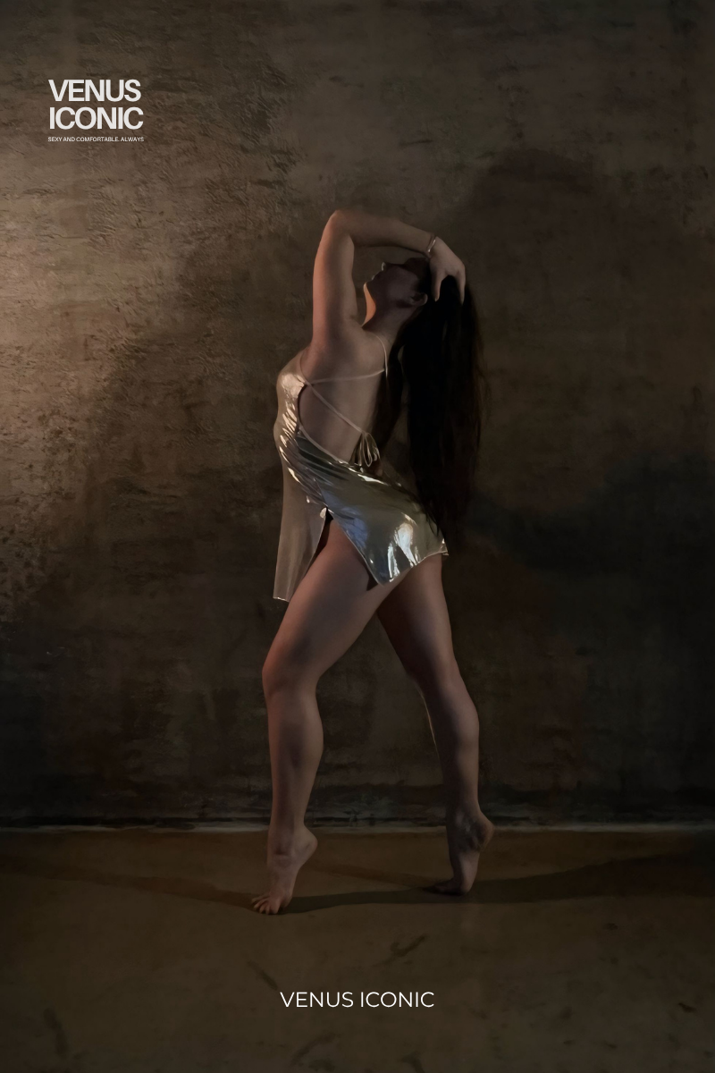 DRESS METALLIC GLOW